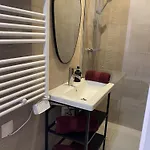 A Deux Pas Des Plages Et Au Coeur Du Vieil , Beau Renove Antibes