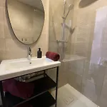 A Deux Pas Des Plages Et Au Coeur Du Vieil , Beau Renove *