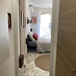 A Deux Pas Des Plages Et Au Coeur Du Vieil , Beau Renove Apartment Antibes