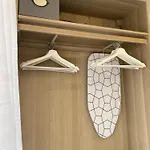 Apartment A Deux Pas Des Plages Et Au Coeur Du Vieil , Beau Renove Antibes