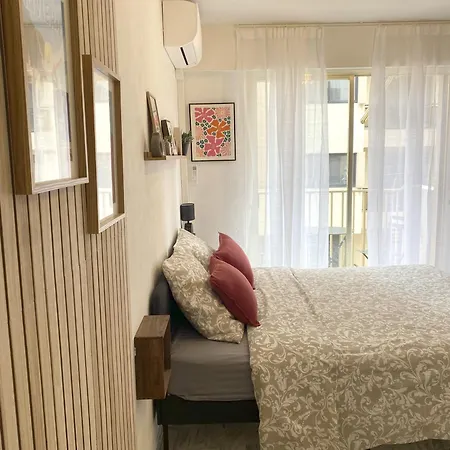 Apartment A Deux Pas Des Plages Et Au Coeur Du Vieil , Beau Renove