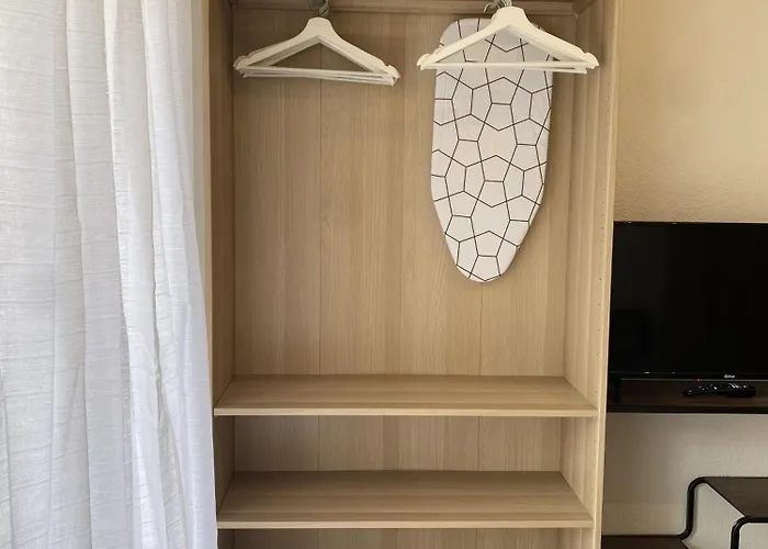 A Deux Pas Des Plages Et Au Coeur Du Vieil , Beau Renove