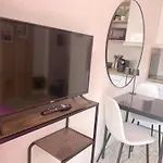 A Deux Pas Des Plages Et Au Coeur Du Vieil , Beau Renove