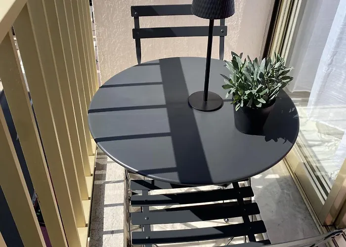 Apartamento A Deux Pas Des Plages Et Au Coeur Du Vieil , Beau Rénové