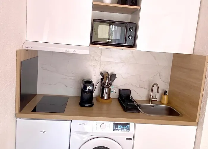 A Deux Pas Des Plages Et Au Coeur Du Vieil , Beau Renove アンティーブ